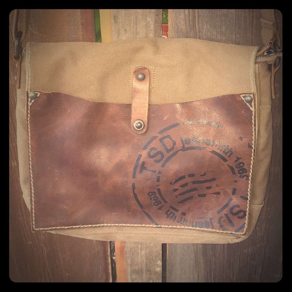 TSD Crossbody Satchel Bag Magnetic Closure